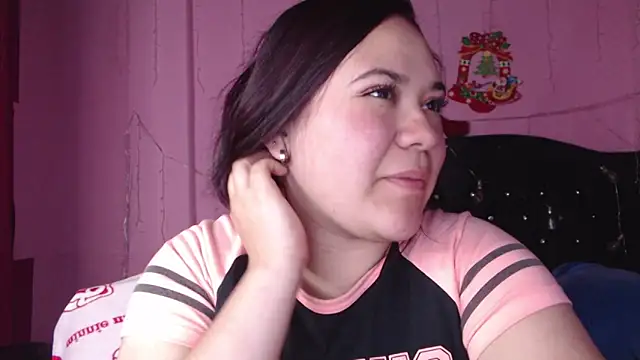 Snapshot of NikkiRous_ chatting on March 11, 2025, 4:29 pm NikkiRous online show from March 11, 2025, 4:29 pm