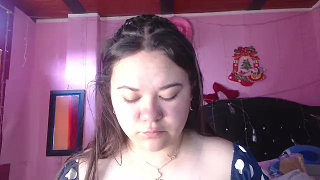 Snapshot of NikkiRous_ chatting on September 11, 2025, 12:38 pm NikkiRous online show from September 11, 2025, 12:38 pm