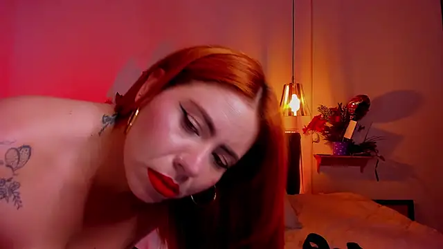 Snapshot of Dulce_charlottee chatting on January 5, 2025, 10:29 pm Dulce charlottee online show from January 5, 2025, 10:29 pm