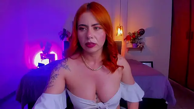 Snapshot of Dulce_charlottee chatting on February 5, 2025, 7:53 pm Dulce charlottee online show from February 5, 2025, 7:53 pm