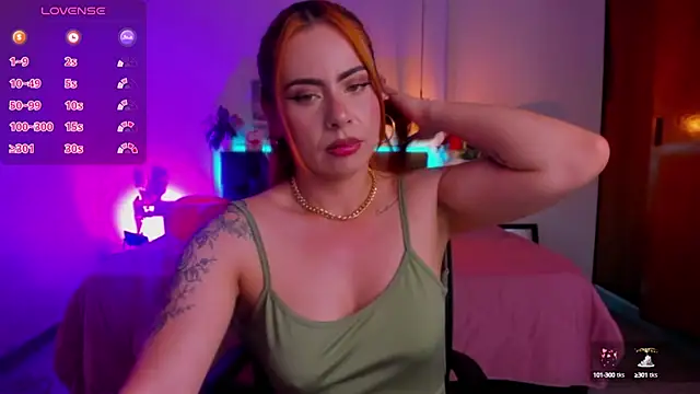 Snapshot of Dulce_charlottee chatting on February 19, 2025, 7:27 pm Dulce charlottee online show from February 19, 2025, 7:27 pm