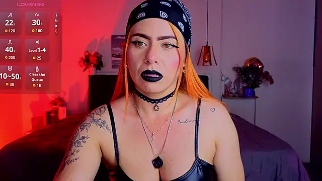 Snapshot of Dulce_charlottee chatting on October 4, 2025, 7:34 pm Dulce charlottee online show from October 4, 2025, 7:34 pm