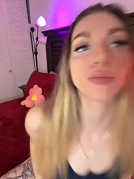 BrattyBae xo online show from February 1, 2025, 7:44 pm