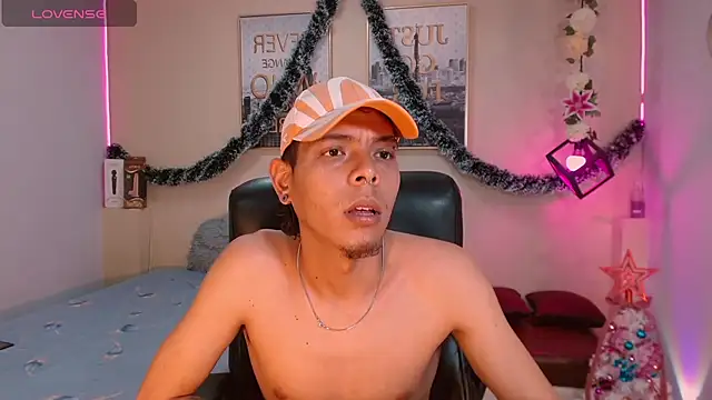 KokoAndRin online show from December 13, 2024, 7:21 pm