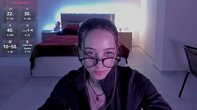 Snapshot of MelodyElf chatting on July 18, 2026, 5:39 pm MelodyElf online show from July 18, 2026, 5:39 pm