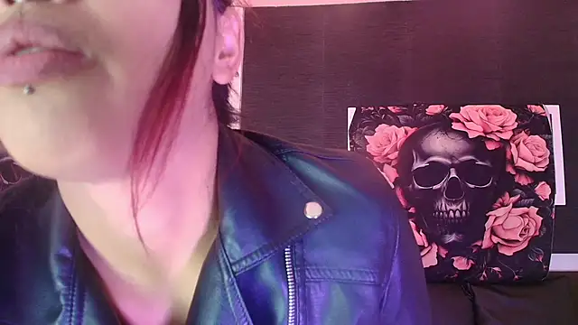 Snapshot of EvaaFoxxy1 chatting on February 26, 2026, 12:15 pm EvaaFoxxy1 online show from February 26, 2026, 12:15 pm