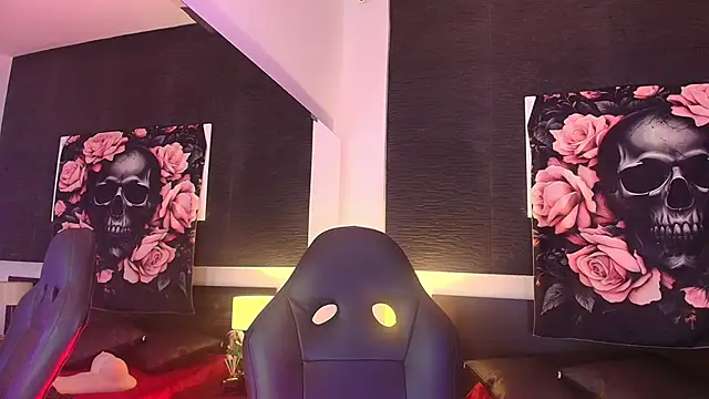 Snapshot of EvaaFoxxy1 chatting on February 27, 2026, 12:05 pm EvaaFoxxy1 online show from February 27, 2026, 12:05 pm