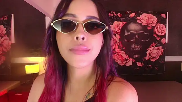 EvaaFoxxy1 online show from April 15, 2026, 7:58 pm