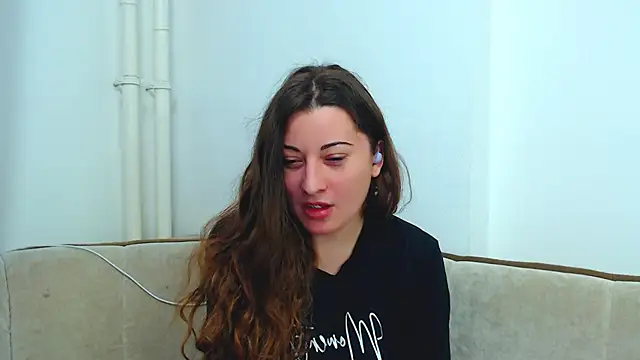 Helen Adams  online show from December 9, 2024, 7:39 am