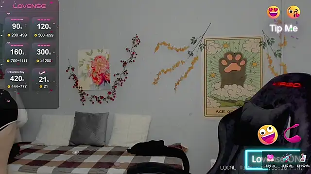 Crystal Chris online show from September 30, 2025, 4:34 pm