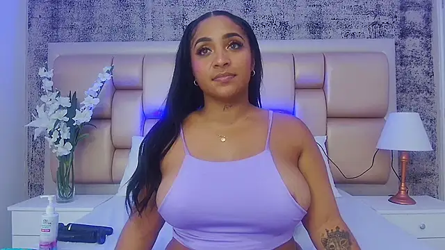 Snapshot of KateVenegas chatting on January 19, 2025, 7:15 pm KateVenegas online show from January 19, 2025, 7:15 pm