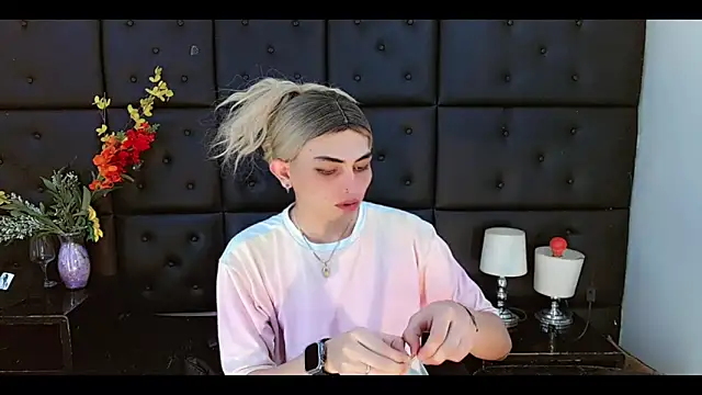 Daniela Pink  online show from March 6, 2026, 7:43 pm