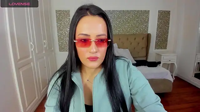 Snapshot of KimWessel_ chatting on April 18, 2026, 8:42 pm KimWessel online show from April 18, 2026, 8:42 pm