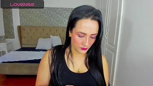 Snapshot of KimWessel_ chatting on May 9, 2026, 7:30 pm KimWessel online show from May 9, 2026, 7:30 pm