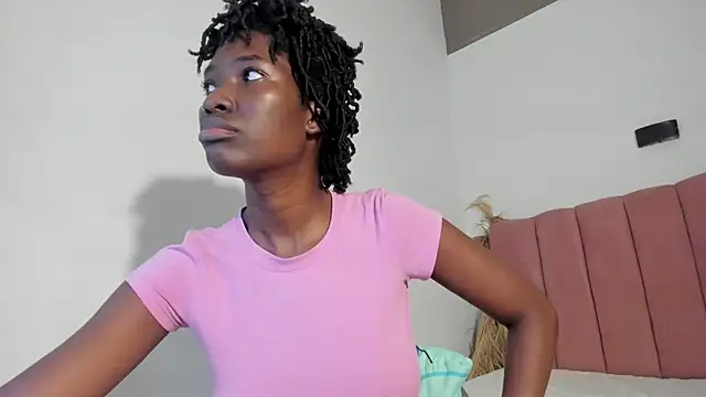 Tahira 21  online show from November 26, 2025, 7:04 pm