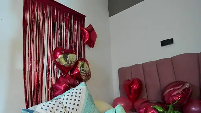 Tahira 21  online show from February 11, 2026, 8:03 pm