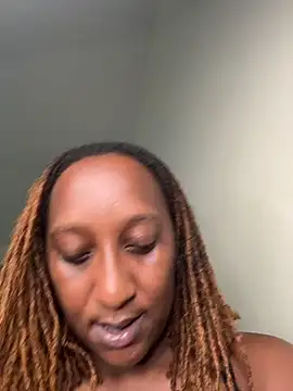 CarlaBeckky online show from October 20, 2025, 6:25 am