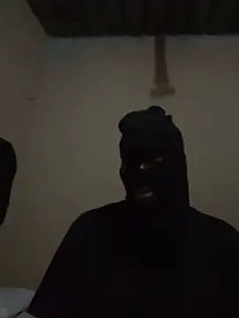 Gifttheskimaskboy online show from February 15, 2026, 8:05 pm