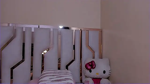 TifanyChill online show from January 17, 2026, 7:17 pm