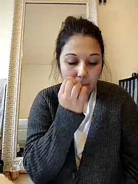 minette-sexy online show from December 25, 2024, 3:06 pm