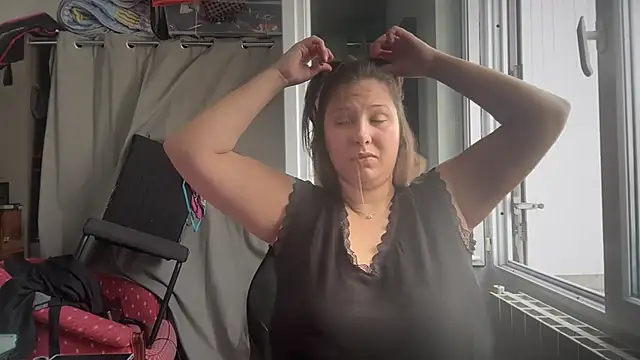 minette-sexy online show from November 7, 2025, 1:00 pm