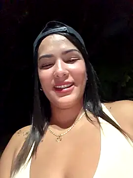 camiysebas21 online show from May 19, 2026, 1:56 am