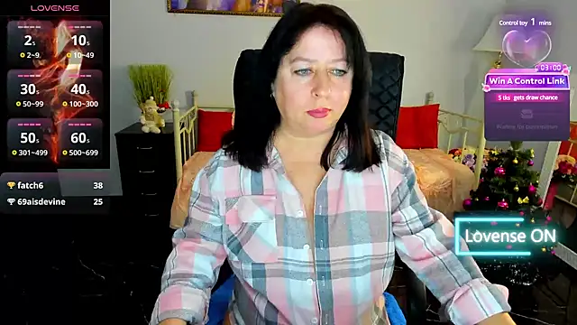 Julia Dean online show from December 28, 2024, 3:48 pm