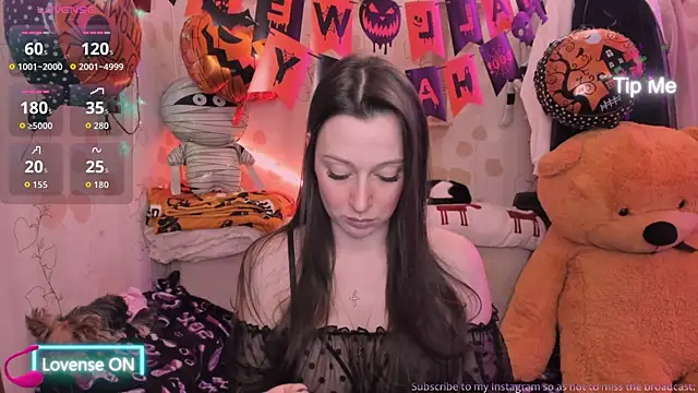 Lilly Black88888 online show from October 18, 2025, 6:30 pm