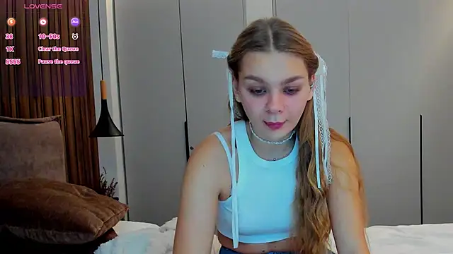 Snapshot of Molly_sweetie chatting on November 9, 2025, 7:17 am Molly sweetie online show from November 9, 2025, 7:17 am