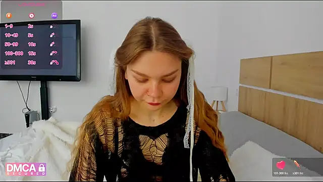 Molly sweetie online show from April 8, 2026, 6:24 am