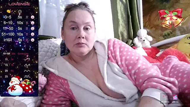 Snapshot of pussykroshka chatting on December 27, 2024, 11:17 am pussykroshka online show from December 27, 2024, 11:17 am