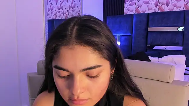 GiselOrtiz online show from February 11, 2025, 6:11 pm