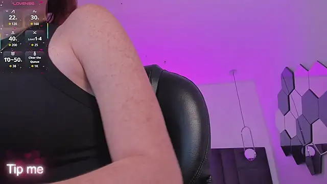 CorinneRusso online show from January 17, 2026, 4:17 am