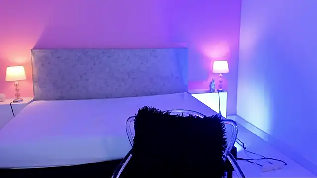 BlakmillerrGilson online show from September 27, 2025, 7:52 pm