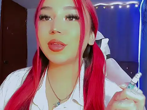 madisonx17 online show from November 19, 2025, 8:20 pm