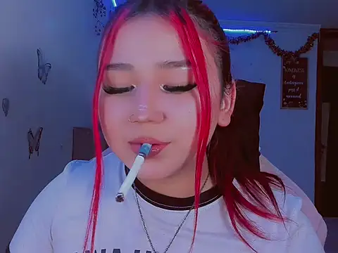 Snapshot of madisonx17 chatting on February 5, 2026, 9:52 pm madisonx17 online show from February 5, 2026, 9:52 pm