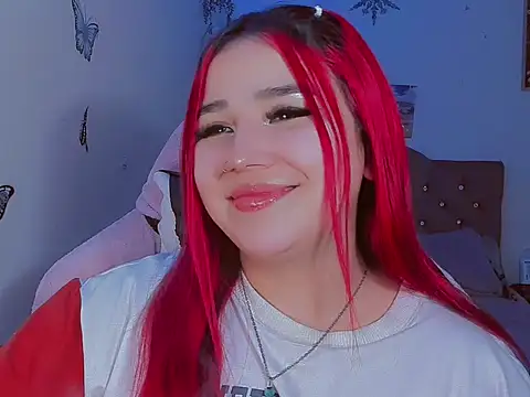 Snapshot of madisonx17 chatting on February 16, 2026, 11:34 pm madisonx17 online show from February 16, 2026, 11:34 pm