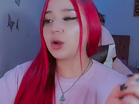 Snapshot of madisonx17 chatting on February 17, 2026, 10:49 pm madisonx17 online show from February 17, 2026, 10:49 pm