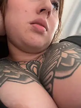 ValerieHilton online show from September 29, 2025, 10:03 pm