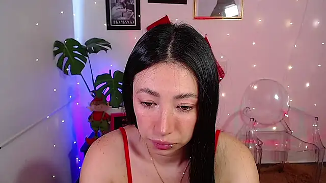 Snapshot of lilyy_evanss chatting on December 2, 2024, 10:23 pm lilyy evanss online show from December 2, 2024, 10:23 pm