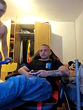 magicSeX4You online show from October 7, 2025, 9:45 pm