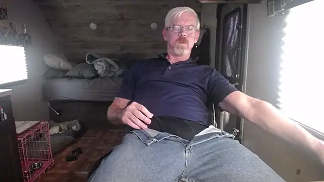 Di9ital069 online show from December 6, 2024, 5:44 pm