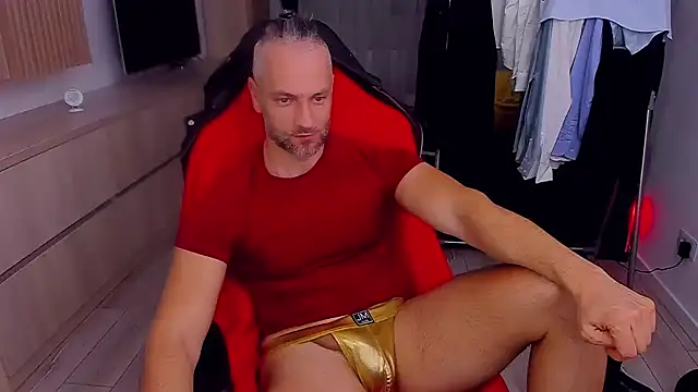 Snapshot of MarisMuscle chatting on October 23, 2025, 6:45 am MarisMuscle online show from October 23, 2025, 6:45 am