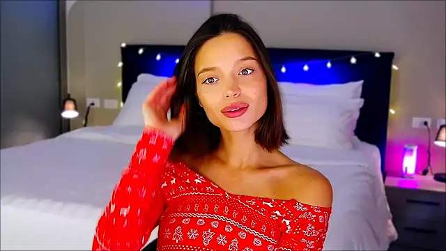 Snapshot of wow_Mia chatting on December 12, 2024, 2:48 am wow Mia online show from December 12, 2024, 2:48 am