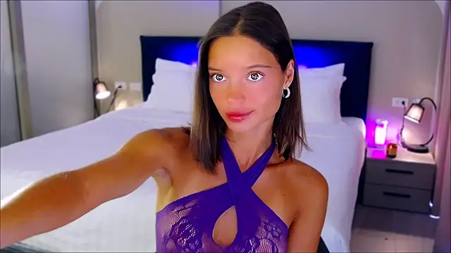 Snapshot of wow_Mia chatting on March 3, 2025, 2:15 am wow Mia online show from March 3, 2025, 2:15 am