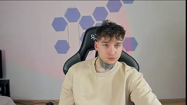 Chris Tyson online show from December 29, 2024, 3:11 am