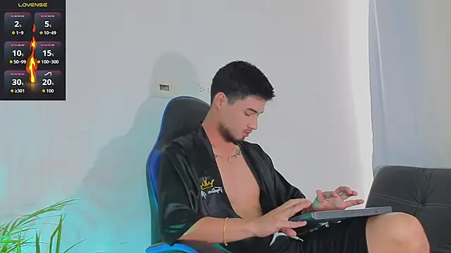 EdwardRoss  online show from February 21, 2026, 8:21 pm