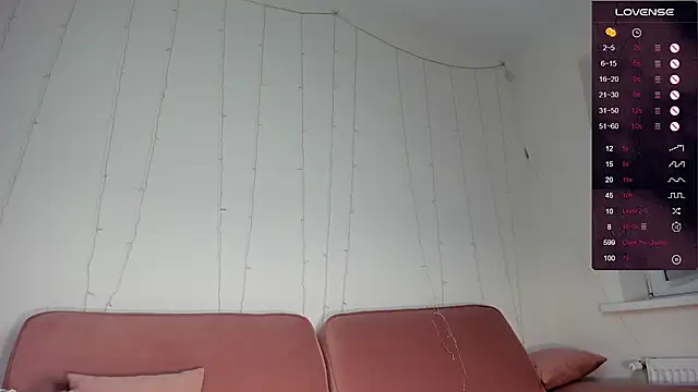 Snapshot of Ria_Woodss chatting on January 6, 2025, 5:06 pm Ria Woodss online show from January 6, 2025, 5:06 pm