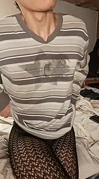 Snapshot of LYZBORNHD chatting on December 29, 2024, 12:12 pm LYZBORNHD online show from December 29, 2024, 12:12 pm