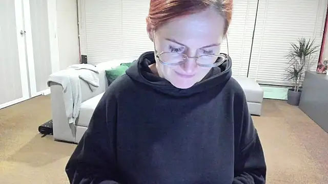 Snapshot of Sheandhim23 chatting on January 24, 2025, 6:14 am Sheandhim23 online show from January 24, 2025, 6:14 am